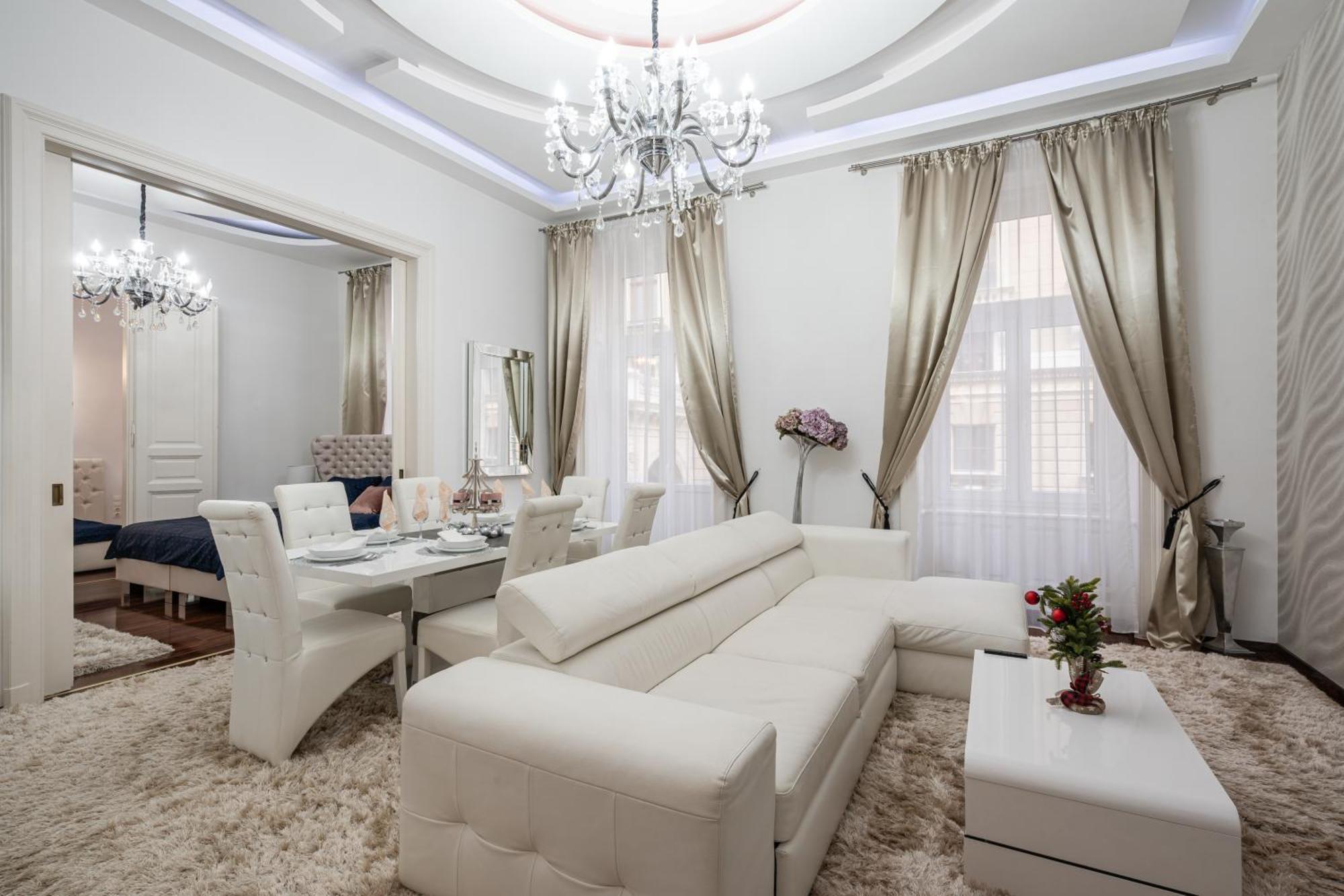 Opera Balkony Luxury With Free Parking Apartament *